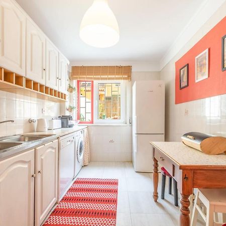 Guestready - Minimalist Downtown Apt With Terrace Appartement Carcavelos  Buitenkant foto