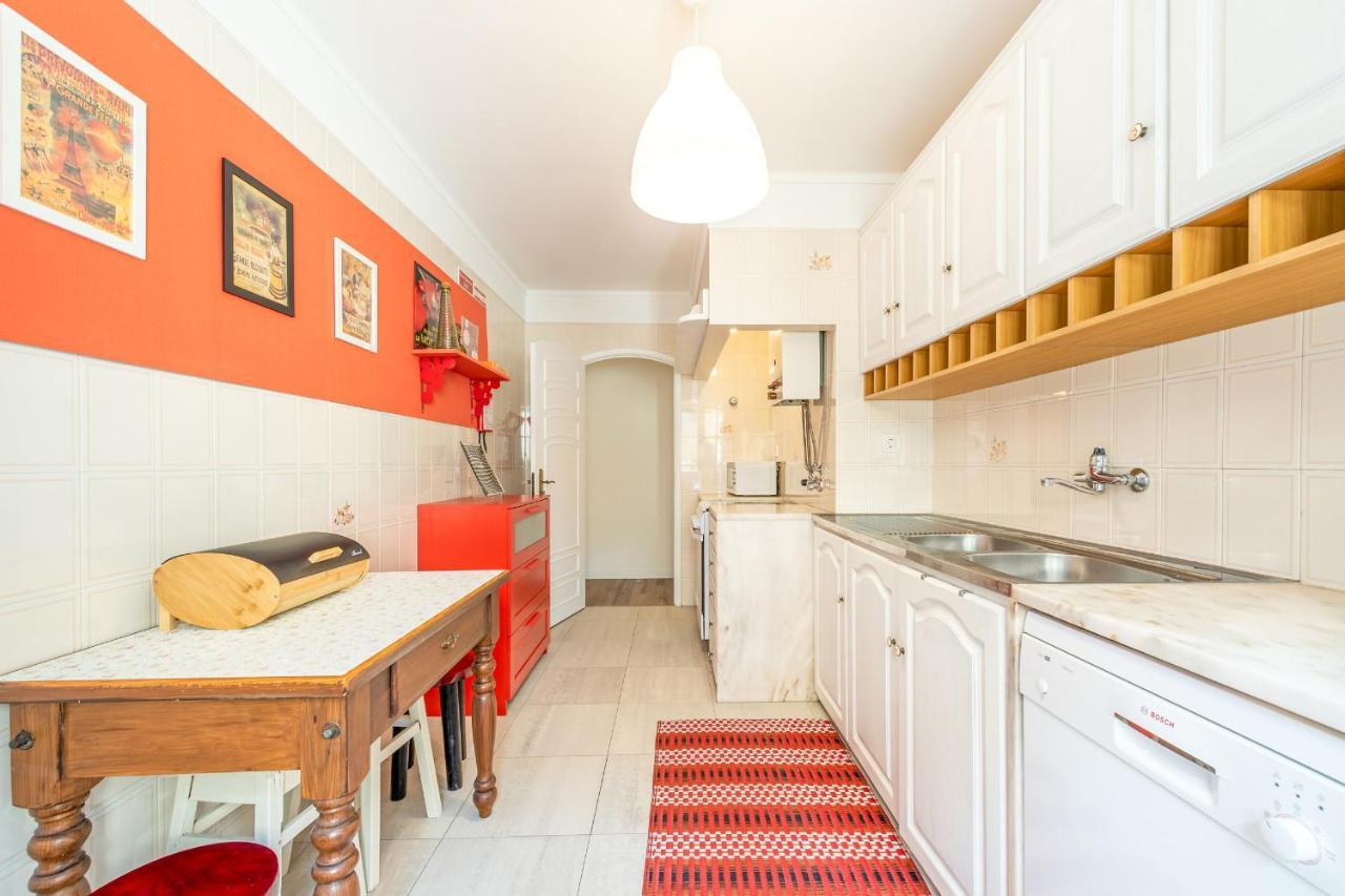 Guestready - Minimalist Downtown Apt With Terrace Appartement Carcavelos  Buitenkant foto