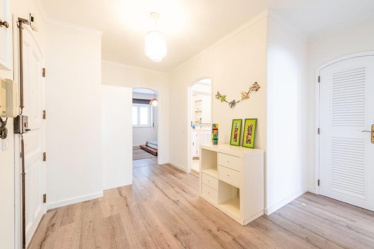 Guestready - Minimalist Downtown Apt With Terrace Appartement Carcavelos  Buitenkant foto